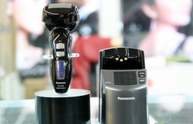 Panasonic ES-LA92 electric shaver straight down 230 yuan.