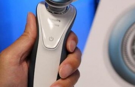 Philips officials say the best 7, 000 series electric shaver ever made